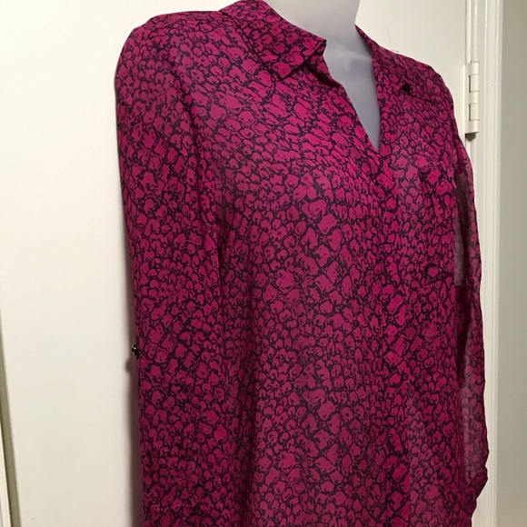 Rare DVF Silk Blouse - Picture 5 of 7